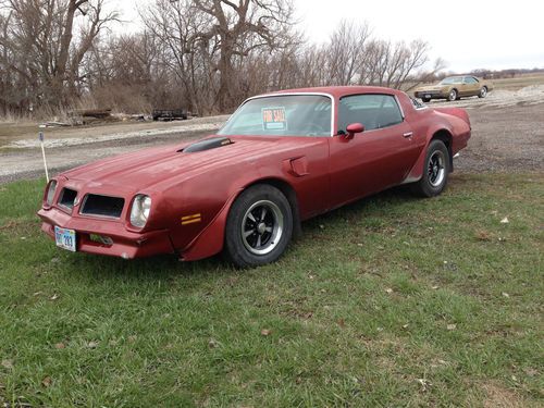 1976 pontiac firebird trans am coupe 2-door 6.6l 400ci auto red/black cd