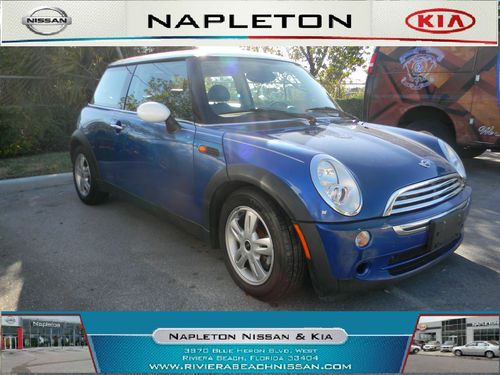 2006 mini cooper base hatchback 2-door 1.6l