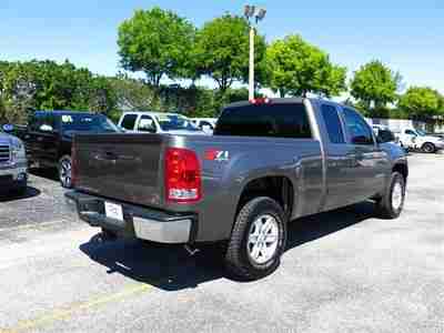 12 GMC Sierra 4X4 Ext Cab Alloy Wheels Z71 one owner local trade, image 3