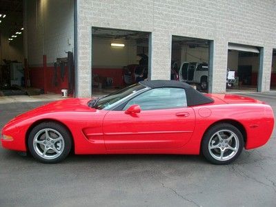 2002 red hot chevrolet corvette like new clean car 6 speed convertible