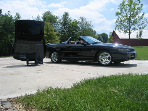 1995 ford mustang svt cobra w/removable hardtop
