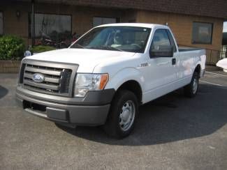 2010 ford xl  no reserve  v-8 tilt and cruise  lwb white