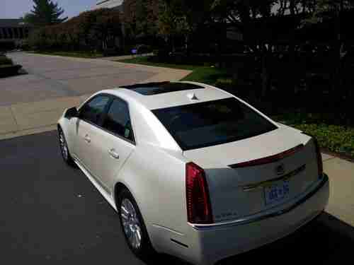 2010 Cadillac CTS Luxury Sedan 4-Door 3.0L, image 12