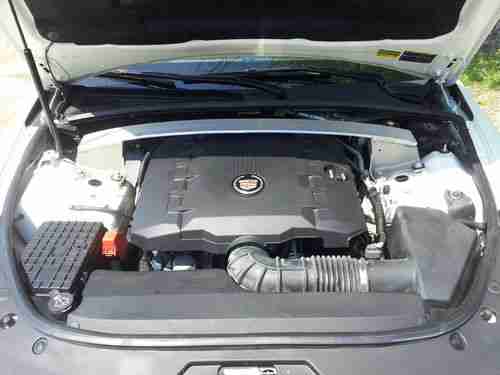 2010 Cadillac CTS Luxury Sedan 4-Door 3.0L, image 14