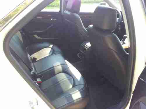 2010 Cadillac CTS Luxury Sedan 4-Door 3.0L, image 18