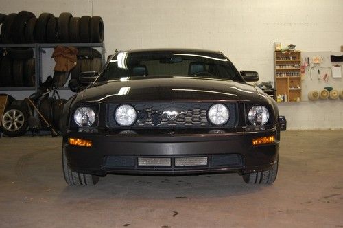 Alloy grey 2008 ford mustang gt coupe premium 2-door 4.6l - 1 owner, 31k miles