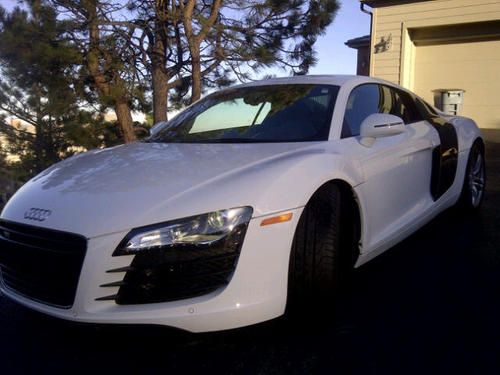 2009 audi r8 premium package, warranty, nav ststem and more