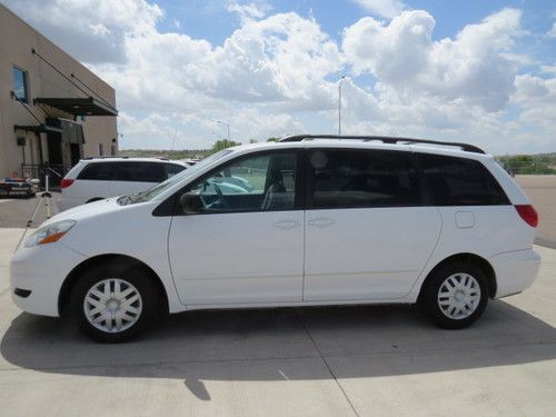 2008 toyota sienna le mini 7 passenger van 5-door 3.5l