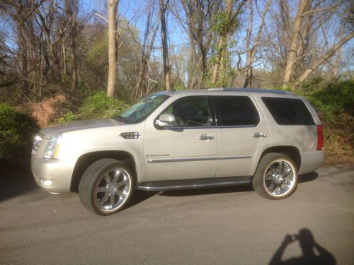 2007 cadillac escalade base sport utility 4-door 6.2l