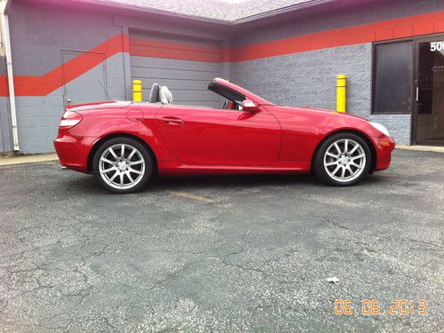 2005 mercedes-benz slk350 base convertible 2-door 3.5l