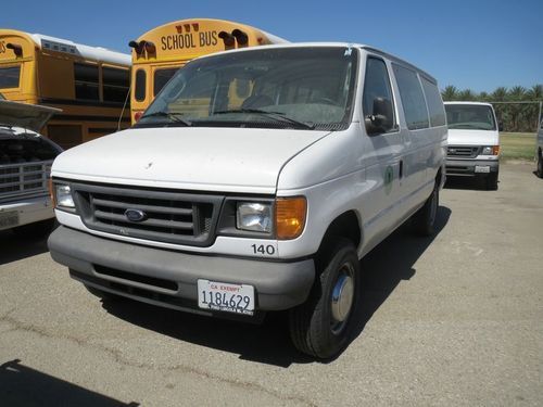 2004 ford econoline e350