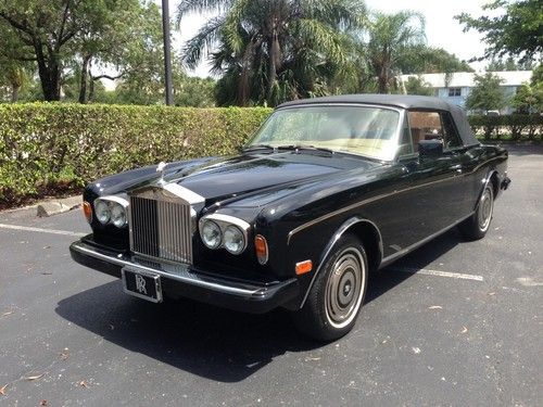 1988 rolls-royce corniche ii clean inside and out.  a real find.