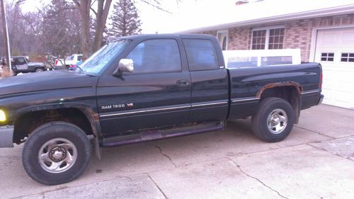 1996 dodge ram 1500 base extended cab pickup 2-door 5.9l