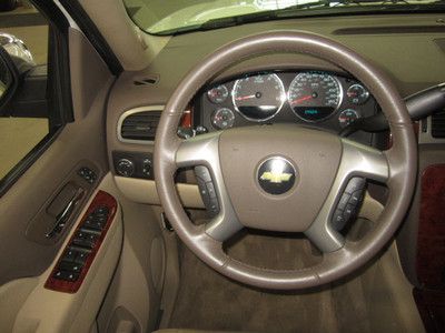 2011 White Chevrolet Tahoe LTZ 4x4 - 1 owner -  Leather DVD - 40k, US $42,900.00, image 3