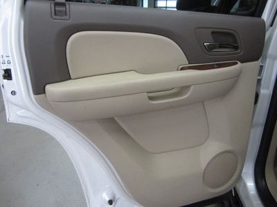 2011 White Chevrolet Tahoe LTZ 4x4 - 1 owner -  Leather DVD - 40k, US $42,900.00, image 24