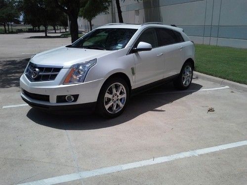 2010 cadillac srx - performance collection,navi,backup cam,panaramic sunroof