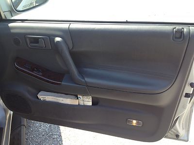 Pre-Owned Dealer trade 4x4 Must sell V6, image 19