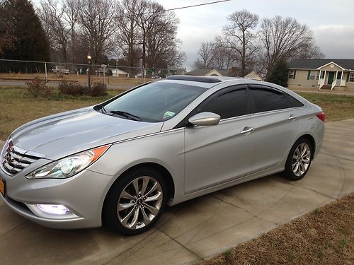 2011 hyundai sonata se sedan 4-door 2.4l