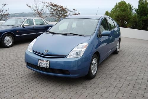 2004 california  toyota prius hubrid  hatchback 4-door 1.5l no reserve