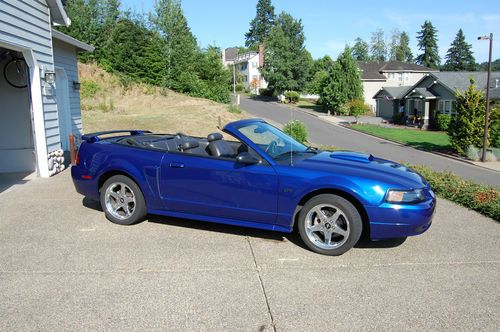 2003 ford mustang gt convertible 2-door 4.6l