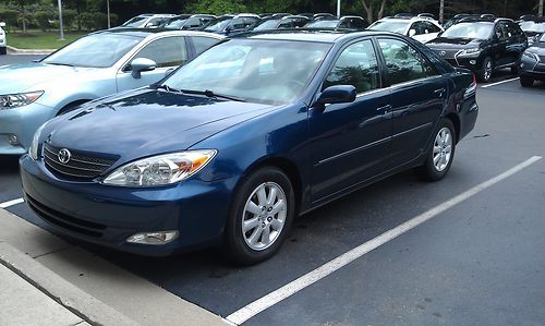 2004 toyota camry xle sedan 2.4l only 51k best deal on ebay 16 service records !