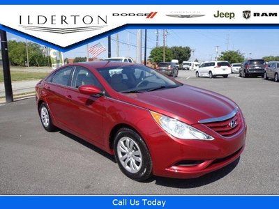 2.4l am/fm/cd/mp3/xm radio front wheel drive disc brakes we finance blue tooth