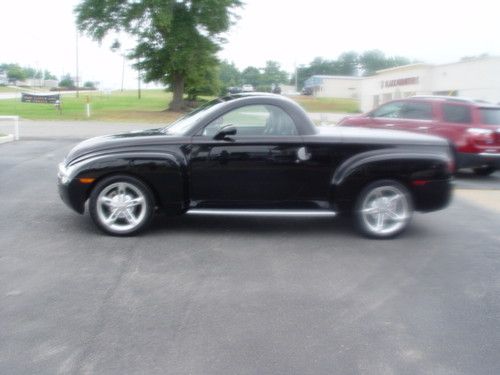 2003 chevrolet ssr hard top convertible 2-door 5.3l