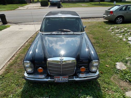 1973 mercedes 4 door 280 sel