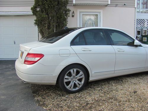 Mercedes benz c300 4 door sport sedan