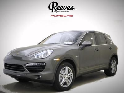 13 Brown AWD SUV 3.0L 4-Wheel ABS 4-Wheel Disc Brakes 8-Speed A/T A/C Alarm, image 3