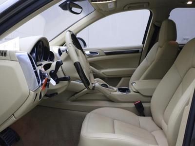 13 Brown AWD SUV 3.0L 4-Wheel ABS 4-Wheel Disc Brakes 8-Speed A/T A/C Alarm, image 22