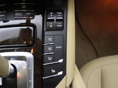 13 Brown AWD SUV 3.0L 4-Wheel ABS 4-Wheel Disc Brakes 8-Speed A/T A/C Alarm, image 40