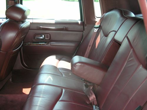 Only 64k Miles! 1996 Lincoln Town Car Executive. Runs Great! Good Condition!, US $3,500.00, image 7