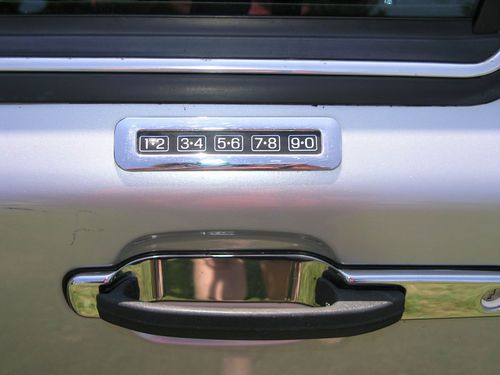 Only 64k Miles! 1996 Lincoln Town Car Executive. Runs Great! Good Condition!, US $3,500.00, image 8