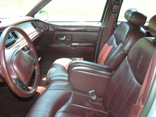 Only 64k Miles! 1996 Lincoln Town Car Executive. Runs Great! Good Condition!, US $3,500.00, image 9