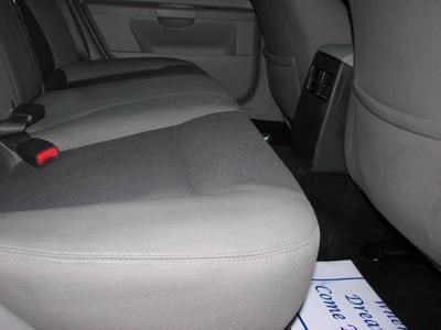 07 Racing Stripes White Paint Gray Interior 2.7 Liter V-6  Ford Chevy Nissan, image 15
