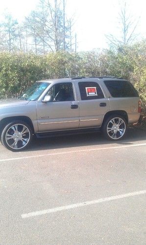 Clean suv chevorlet 2000 tahoe - $8200 (durham)