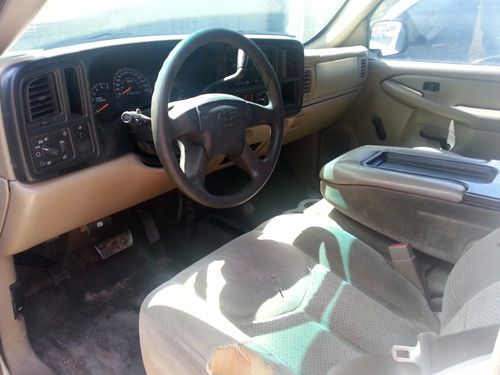 2006 Chevrolet Silverado 2500 HD WT Crew Cab Pickup 4-Door 6.0L 4WD, image 6