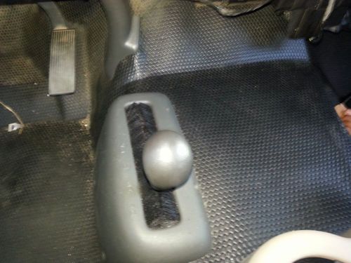 2006 Chevrolet Silverado 2500 HD WT Crew Cab Pickup 4-Door 6.0L 4WD, image 8