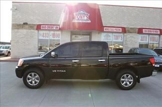 2010 black 2wd crew cab swb se!