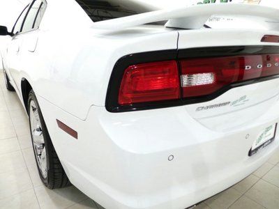 5.7L CD Rear Wheel Drive Power Steering ABS 4-Wheel Disc Brakes Rear Spoiler, image 11