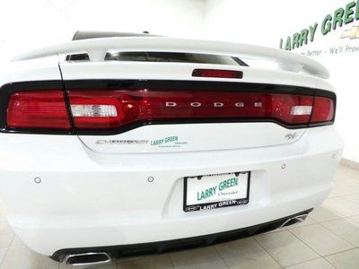 5.7L CD Rear Wheel Drive Power Steering ABS 4-Wheel Disc Brakes Rear Spoiler, image 15