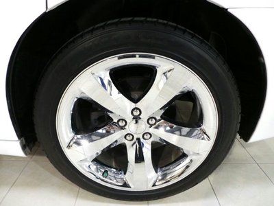5.7L CD Rear Wheel Drive Power Steering ABS 4-Wheel Disc Brakes Rear Spoiler, image 17
