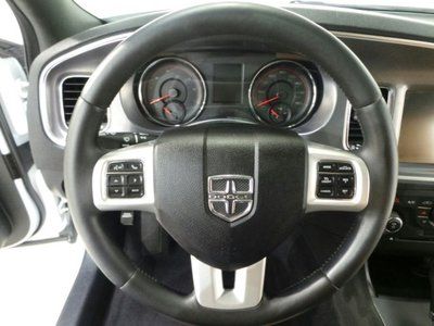 5.7L CD Rear Wheel Drive Power Steering ABS 4-Wheel Disc Brakes Rear Spoiler, image 19