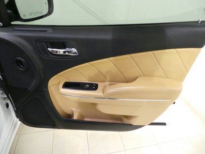 5.7L CD Rear Wheel Drive Power Steering ABS 4-Wheel Disc Brakes Rear Spoiler, image 44