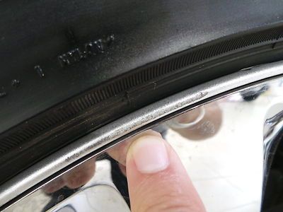 5.7L CD Rear Wheel Drive Power Steering ABS 4-Wheel Disc Brakes Rear Spoiler, image 58