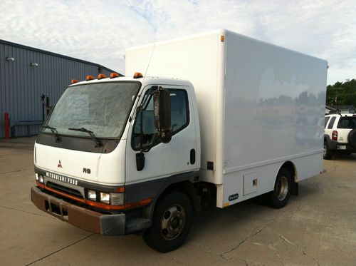 2003 mitsubishi fuso fe-hd 12 foot hackney plumber body