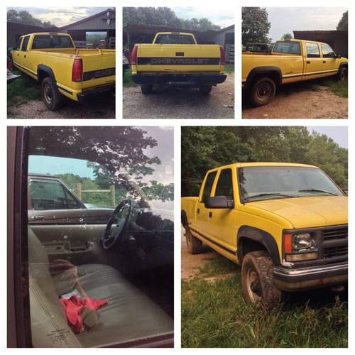 Chevy 3500 single tire pickup 350 vortec engine yellow