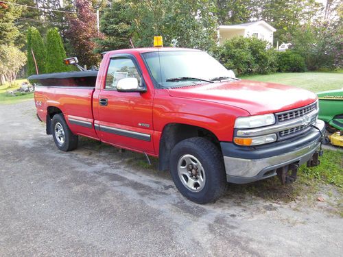 2001 chevrolet silverado 1500 ls , 4x4, 8ft heavy duty western plow