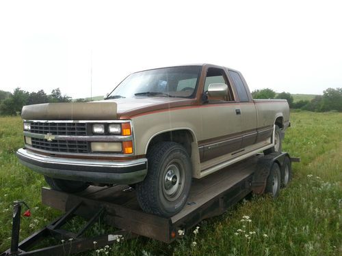 1989 chevrolet truck 3500 ext cab long bed automatic. pwr windows, a/c, cloth